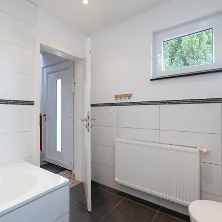 Luetthus - Pelzi * Neustadt in Holstein