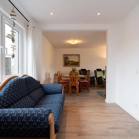 Luetthus - Pelzi * Neustadt in Holstein