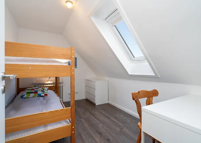 Luetthus - Pelzi Neustadt in Holstein